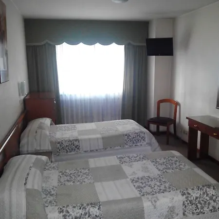 Hostal Palas Konukevi A Coruña