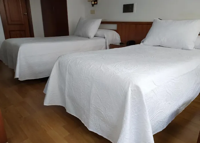 Pensionat Hostal Palas 3*