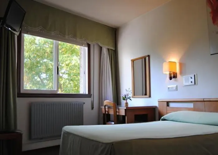 Pensionat Hostal Palas 3*